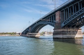 Hessisches Polizeipräsidium Einsatz: POL-HPE: Baden in Flüssen: Erfrischung mit Risiko - Wasserschutzpolizei warnt vor unterschätzten Gefahren