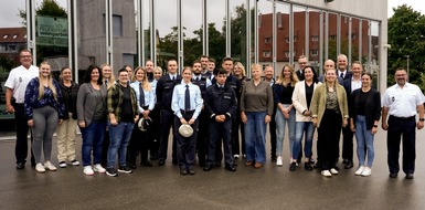Polizeipräsidium Ravensburg: PP Ravensburg: Polizeipräsidium Ravensburg begrüßt 28 neue Kolleginnen und Kollegen
