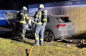 Feuerwehr Dinslaken: FW Dinslaken: Eins&auml;tze an Sylvester bei der Feuerwehr Dinslaken.