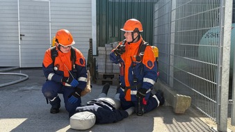 FW Weinheim: Nachwuchs rettet Zukunft - Weinheimer Jugendfeuerwehr im Gro&szlig;einsatz
