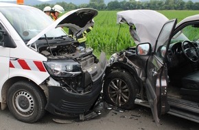 Polizei Minden-Lübbecke: POL-MI: Zwei Personen nach Vekehrsunfall auf Clus verletzt