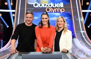 ARD Das Erste: Vom "Boot" zum Olymp: Anna Schudt und Tom Wlaschiha bei Esther Sedlaczek | "Quizduell-Olymp" am Freitag, 10. März, 18:50 Uhr im Ersten