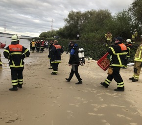 POL-STD: Spitztour am Bassenflether Strand endet für Geländewagenfahrer in der Elbe - keine Personen verletzt