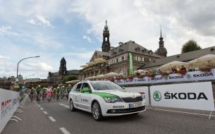 Skoda Auto Deutschland GmbH: 'Tour der Hoffnung': SKODA engagiert sich für leukämie- und krebskranke Kinder (FOTO)