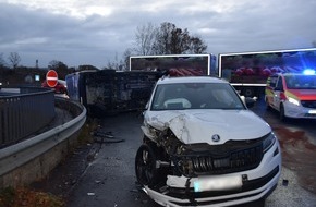 Kreispolizeibehörde Herford: POL-HF: Transit überschlägt sich bei Unfall- Vorfahrt missachtet