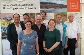 Heinz Sielmann Stiftung: Zukunftsweisend für Klima- und Naturschutz: Moorschutzprojekt bei Massing eingeweiht