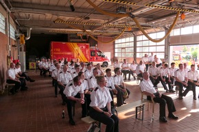 Feuerwehr Kalkar: Stadtwehrabend der Freiwilligen Feuerwehr Kalkar: Rückblick, Ehrungen und Blick in die Zukunft