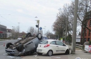 Polizei Bremen: POL-HB: Nr.: 0286 --Auto landet auf dem Dach--