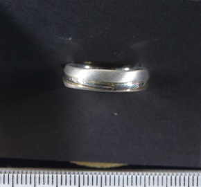 POL-OF: Wem gehört dieser Schmuck?