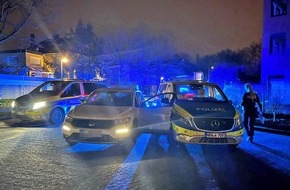 Polizei Mettmann: POL-ME: Ohne Führerschein vor der Polizei geflüchtet - Ratingen - 2201034