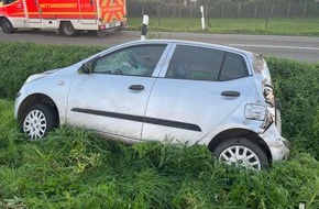 Polizei Coesfeld: POL-COE: Coesfeld, Stevede/ Auto überschlägt sich, Lkw-Fahrer fährt weiter