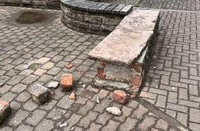 Polizeiinspektion Kusel und Polizeiwache Schönenberg-Kübelberg: POL-PIKUS: Dorfmauer beschädigt und geflüchtet