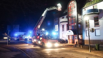 Feuerwehr Iserlohn: FW-MK: Zimmerbrand in der Nacht