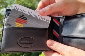 Verbraucherzentrale Nordrhein-Westfalen e.V.: Vier Monate Deutschlandticket: „Aus gut kann noch besser werden“
