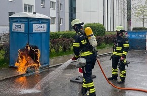 Feuerwehr München: FW-M: Heiße Sitzung (Pasing)