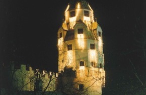 SALZRAUM.Hall eventlocations: Außergewöhnliche Weihnachtsfeiern im SALZRAUM.Hall - BILD