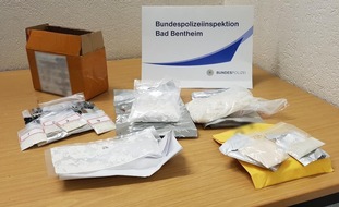 Bundespolizeiinspektion Bad Bentheim: BPOL-BadBentheim: Ecstasy-Tabletten im Mund und Amphetamin im Rucksack / Bundespolizei stellt Drogenschmuggler fest