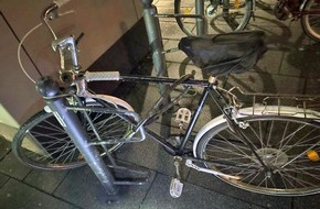Polizeipr&auml;sidium Mittelhessen - Pressestelle: Mittelhessen: STADT+KREIS GIE&szlig;EN:Gie&szlig;en: Zeuge verhindert Fahrraddiebstahl - Diebe schlagen zu - Fahrradbesitzer gesucht + Einbrecher flieht &uuml;ber Balkon