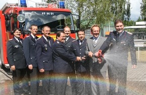 Landesfeuerwehrverband Schleswig-Holstein: FW-LFVSH: Feuerwehr verleiht Förderschild "Partner der Feuerwehr" an die Stadtwerke Kiel AG