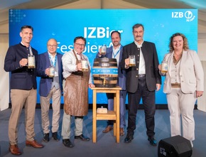 30 Jahre IZB: Biotech-Hotspot feiert Jubiläum mit Spitzen aus Politik, Wissenschaft und Wirtschaft