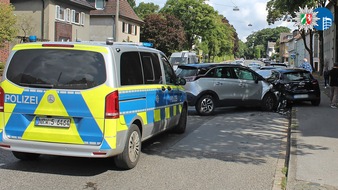 Polizeipräsidium Oberhausen: POL-OB: Verkehrsunfall mit hohem Sachschaden