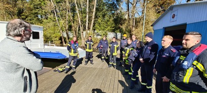 FW Hennef: 12 neue Bootsführer für die Feuerwehr Hennef