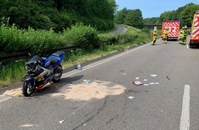 Feuerwehr Gladbeck: FW-GLA: Schwerer Motorradunfall auf B224