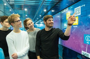Biberach: Lern-Truck macht Lust auf digitales Arbeiten (28.09.-02.10.)