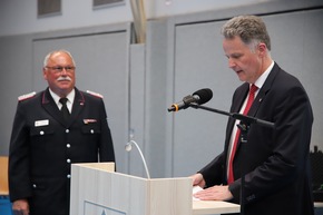 FW-SE: Michael Dahlke als stellvertretender Kreiswehrführer vereidigt