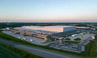 EDEKA Nord nimmt neues Zentrallager im Gewerbepark Neum&uuml;nster-Eichhof vollst&auml;ndig in Betrieb