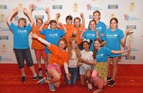 Deutsches Kinderhilfswerk e.V.: Projekt "SchokoFair - Stoppt Kinderarbeit!" aus Düsseldorf gewinnt Goldene Göre des Deutschen Kinderhilfswerkes