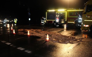 Polizei Minden-Lübbecke: POL-MI: Auto prallt gegen Sattelzug: Zwei Verletzte bei Unfall am Morgen in Rahden-Kleinendorf
