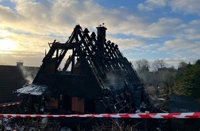 Kreispolizeibeh&ouml;rde Siegen-Wittgenstein: POL-SI: Nachbarin rettet 64-J&auml;hrigen aus brennendem Haus -#polsiwi