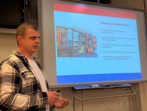 FW Weinheim: F&uuml;hrungsseminar der Weinheimer Feuerwehr - F&uuml;hrung trainieren, Zusammenarbeit st&auml;rken