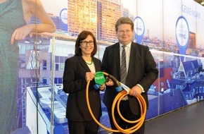 innogy eMobility Solutions: E-Mobility mit neuem Schub: Schneider Electric und RWE kooperieren bei Ladeinfrastruktur-Lösungen