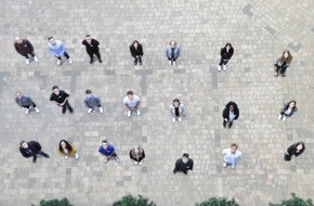 uniVersa Versicherungen: Neuer Ausbildungsjahrgang startete bei der uniVersa: Motiviert in einen neuen Lebensabschnitt