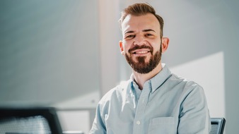Helge Schr&auml;der: Wer f&uuml;hrt, muss zuerst sich selbst f&uuml;hren: Wie Helge Schr&auml;der F&uuml;hrungskr&auml;fte und Unternehmer zu klarer F&uuml;hrung und besseren Entscheidungen bringt