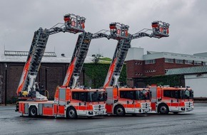 Feuerwehr Bergisch Gladbach: FW-GL: Presseeinladung - Feuerwehr Bergisch Gladbach stellt dritte Drehleiter in Dienst