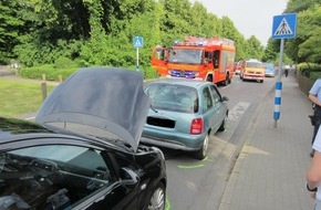 Feuerwehr Mülheim an der Ruhr: FW-MH: Pressemitteilung

Verkehrsunfall auf der Oberheidstraße mit zwei verletzten Personen