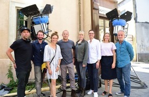Odeon Fiction: Dreharbeiten in München für die internationale Koproduktion DIE SAAT (AT) mit Heino Ferch und Ingrid Bolsø Berdal für Das Erste und die ARD Mediathek