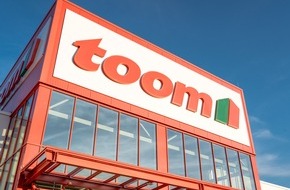 toom Baumarkt GmbH: Positiver Trend: toom senkt Strom-, Wärme- und Wasserverbrauch im Jahr 2023 deutlich / Baumarktkette spart effizient Energie auch bei ihren Standorten
