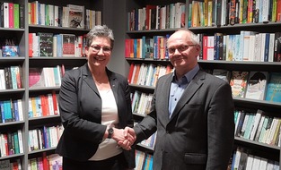 Thalia Bücher GmbH: Geregelte Nachfolge: Thalia führt Tradition der Buchhandlung Vogel in Schweinfurt fort/ Zum 1. Juni übergibt Franziska Bickel an Thalia/ Franziska Bickel bleibt Thalia als Beraterin verbunden/ Thalia übernimmt alle ...