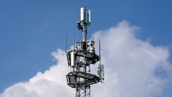 Deutsche Telekom AG: Telekom baut Mobilfunk an 965 Standorten aus