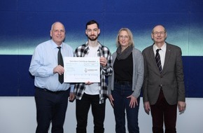 Hochschule Bremerhaven: Bremerhavener Logistikstudent erh&auml;lt Stipendium der Kieserling-Stiftung