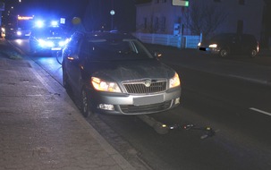 Polizei Minden-Lübbecke: POL-MI: Fahrerin eines Elektrorollers prallt gegen Auto