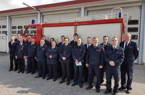 Feuerwehr der Stadt Arnsberg: FW-AR: Feuerwehr Arnsberg erhält Verstärkung:
10 Wehrleute beenden Grundausbildung "Truppmann 2" erfolgreich
