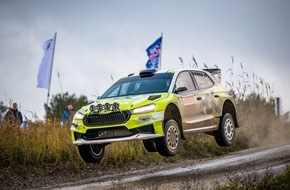 Skoda Auto Deutschland GmbH: Lausitz-Rallye: klarer Sieg für den ŠKODA FABIA RS Rally2 bei der Premiere