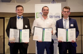 VAA - Führungskräfte Chemie: Wissenschaft und Industrie besser vernetzen: VAA Stiftung kürt neue Exzellenzpreisträger