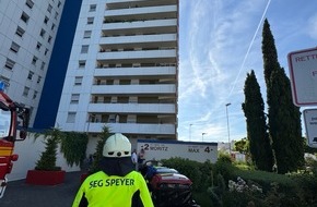 Brand- und Katastrophenschutz der Stadt Speyer: FW Speyer: Balkonbrand in der 14. Etage der Doppelhochh&auml;user "Max und Moritz" - Keine Verletzten