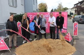 Deutsche Telekom AG: Euskirchen: Spatenstich f&uuml;r eigenwirtschaftlichen Glasfaserausbau